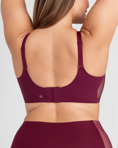 Selura Seamless Deep V Push-Up Wireless Bra